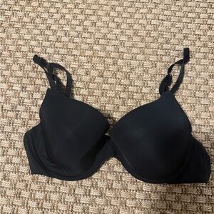 On gossamer black t shirt bra
